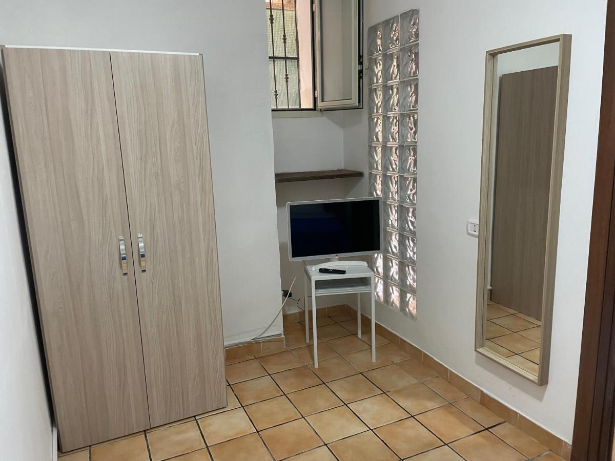 Le Suite Di Ginevra Neapel Exteriör bild